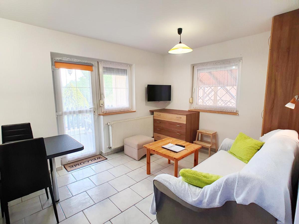 Krisztián Apartmanház Vonyarcvashegy Exterior foto