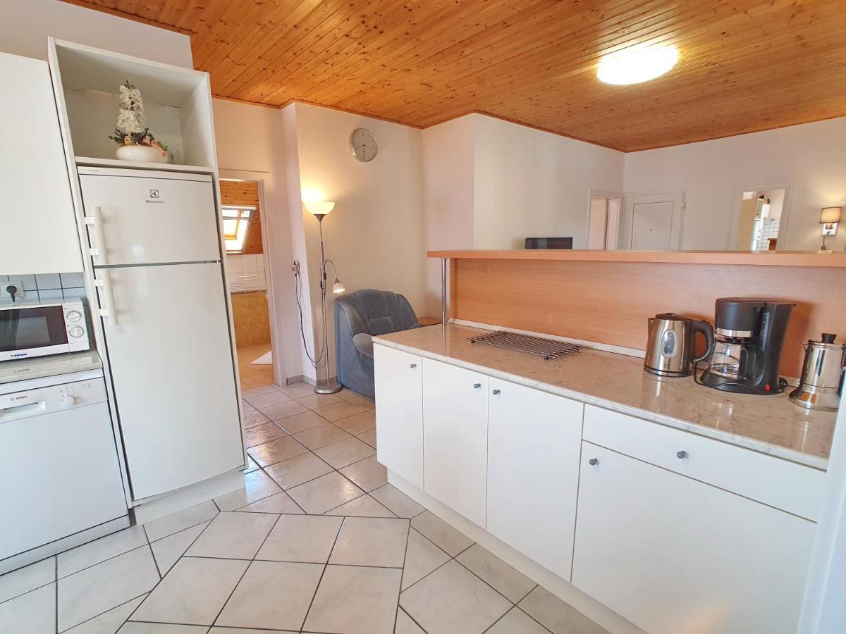 Krisztián Apartmanház Vonyarcvashegy Exterior foto